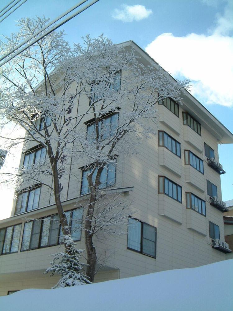 Akakura Wakui Hotel Myoko Eksteriør billede